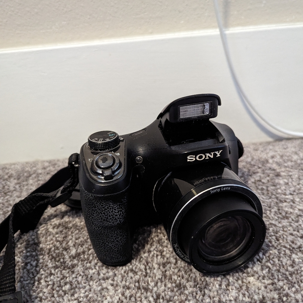 Sony cyber shot camera